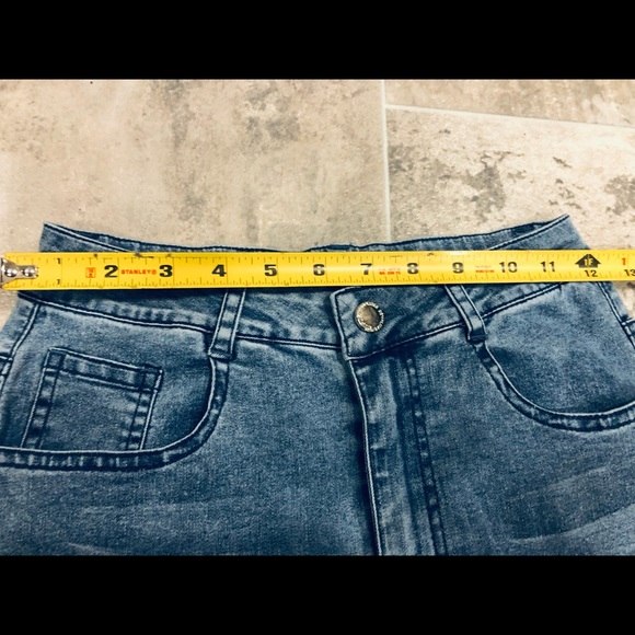 🎉HP x 2🎉High Waist Distressed Skinny Crops-Jian & Feng -Measurements in Pics - Picture 10 of 15